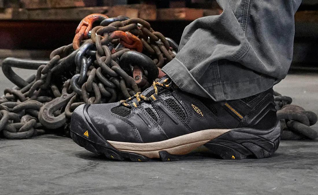 Lansing Steel-Toe Work Boot Waterproof Raven/Tawny Olive Keen - Image 6